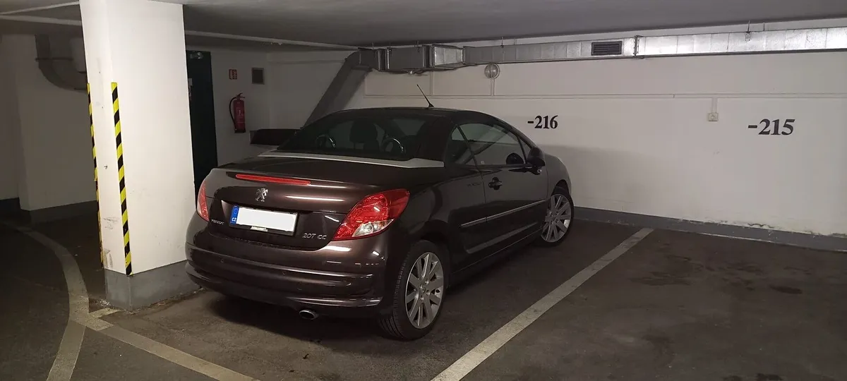 Prodej garážového stání 15 m²
